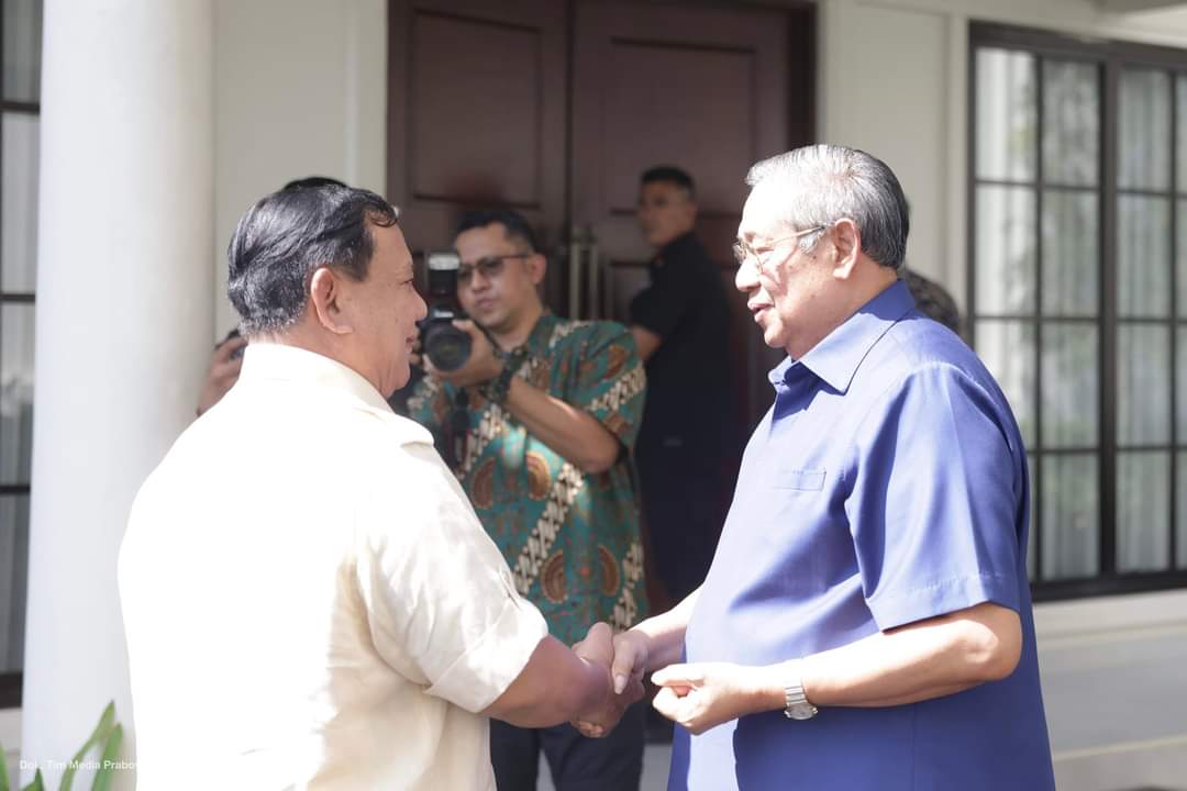 Menhan RI Prabowo Subianto Melakukan Pertemuan Dengan Presiden RI ke-6 Jenderal (Purn) SBY di Pacitan, Jatim