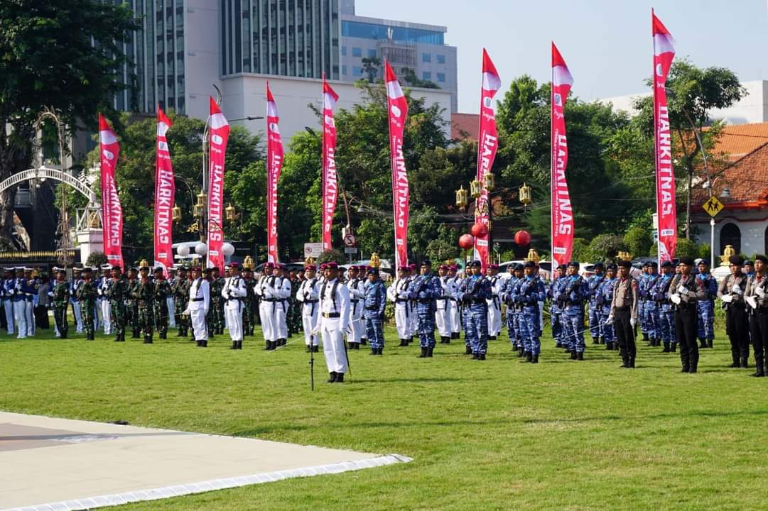 Prajurit Yonif 5 Marinir Ikuti Upacara Hari Kebangkitan Nasional ke-115 di Gedung Grahadi Surabaya