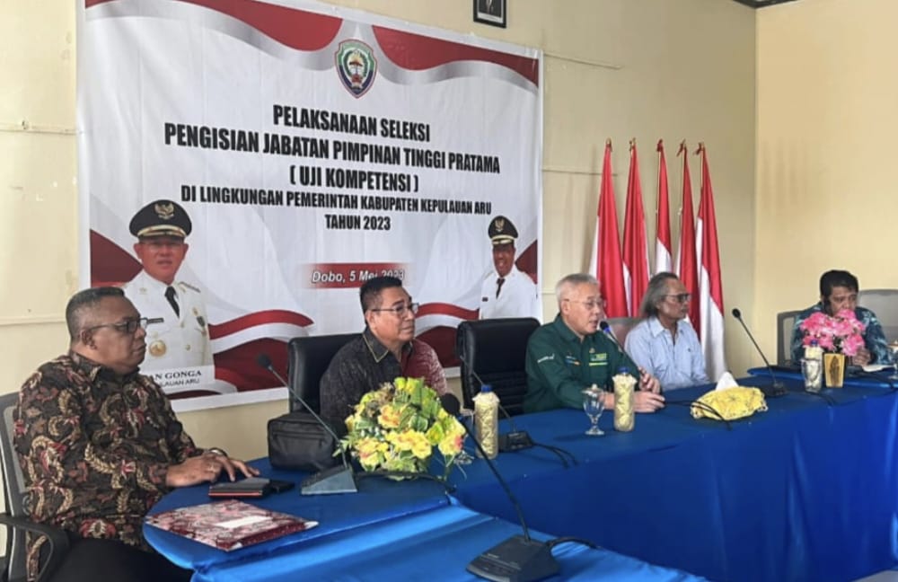 Bupati Kepulauan Aru Buka Acara Uji Kompetensi dan Evaluasi Pejabat Pimpinan Tinggi Pratama 2023