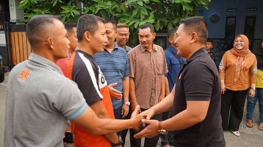 PERERAT TALI SILATURAHMI, DANYONIF 2 MARINIR KUNJUNGI PRAJURITNYA DI RAYON JONGGOL