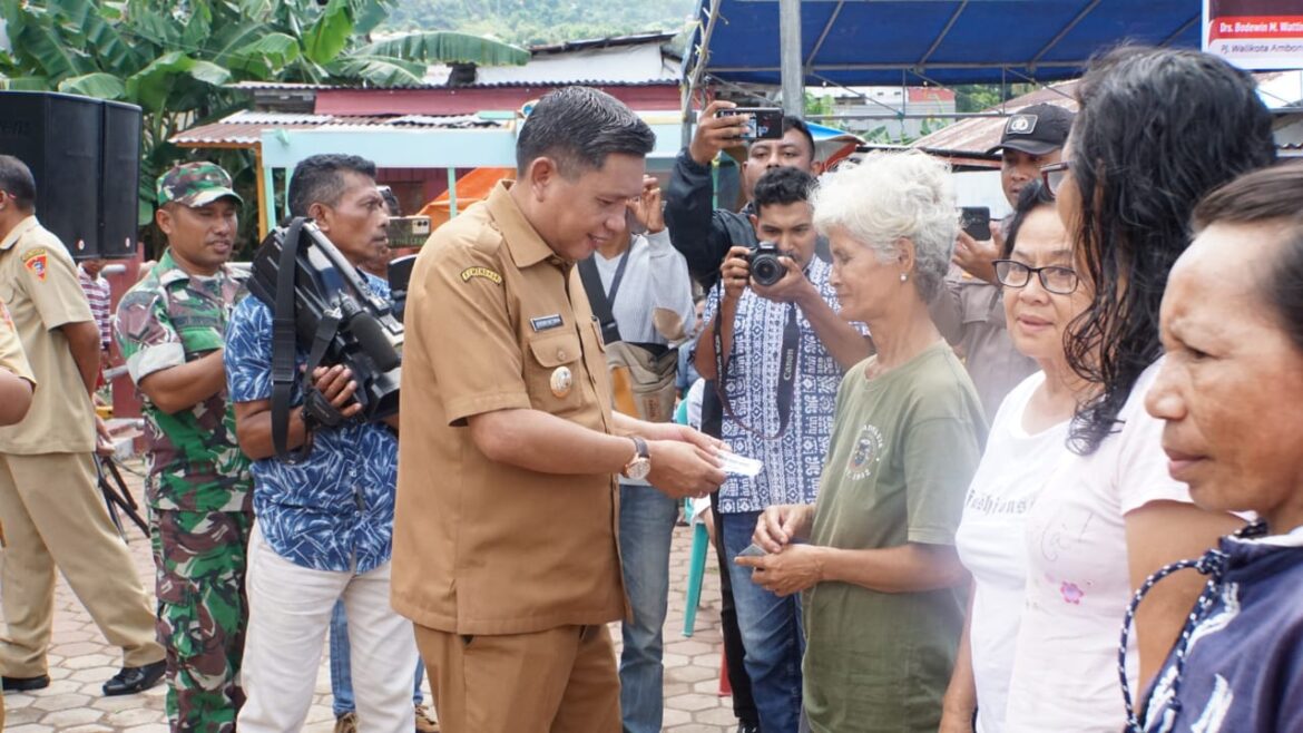 Mendekati Hari Natal dan Tahun Baru, Dinas Perindaq Lakukan Pasar Murah