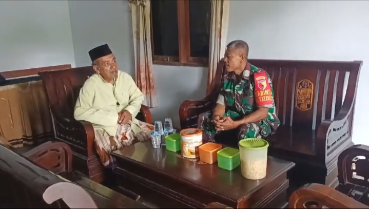 Manfaatkan Momen Lebaran, Serma Dwiyono Laksanakan Silaturahmi Ke Rumah Warga Binaannya