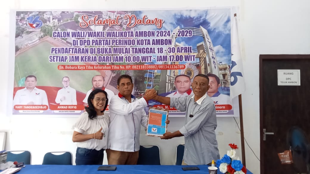 Ini Partai Ke-3 Ferly Tahapary Ambil Formulir Pendaftaran Balon Wali Kota Ambon Periode 2024-2029