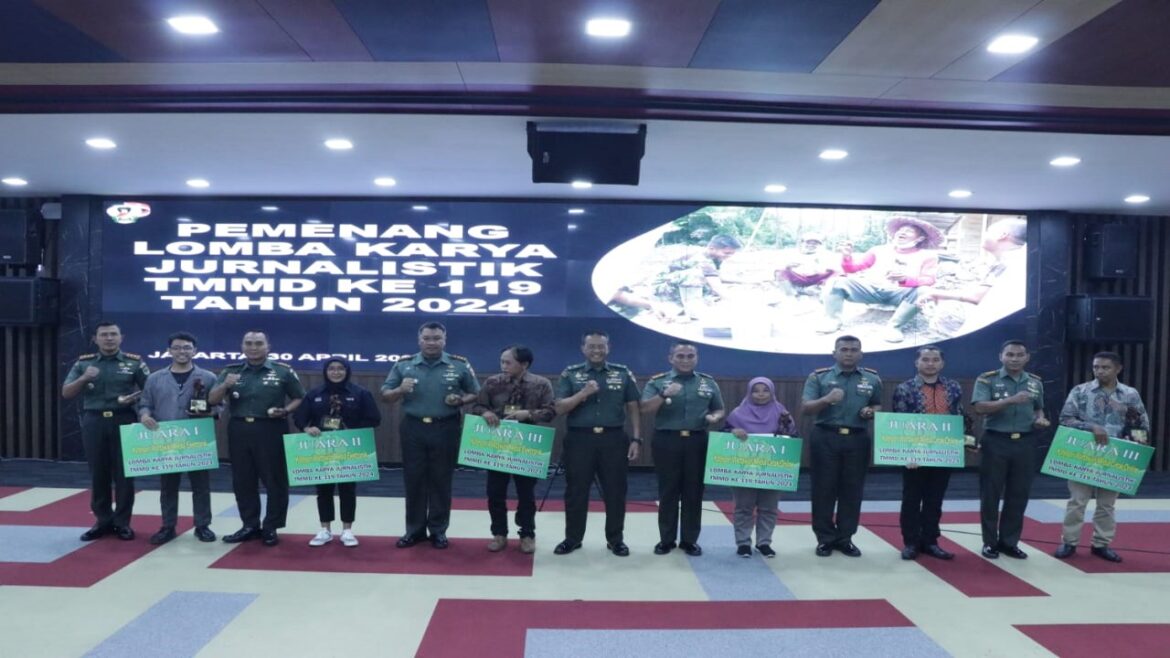 Jurnalis Duta Masyarakat Juara 1 Lomba Karya Jurnalistik TMMD ke-119 TNI AD, Dandim 0808/Blitar : Dukungan Media Membantu TNI Menyiarkan TMMD