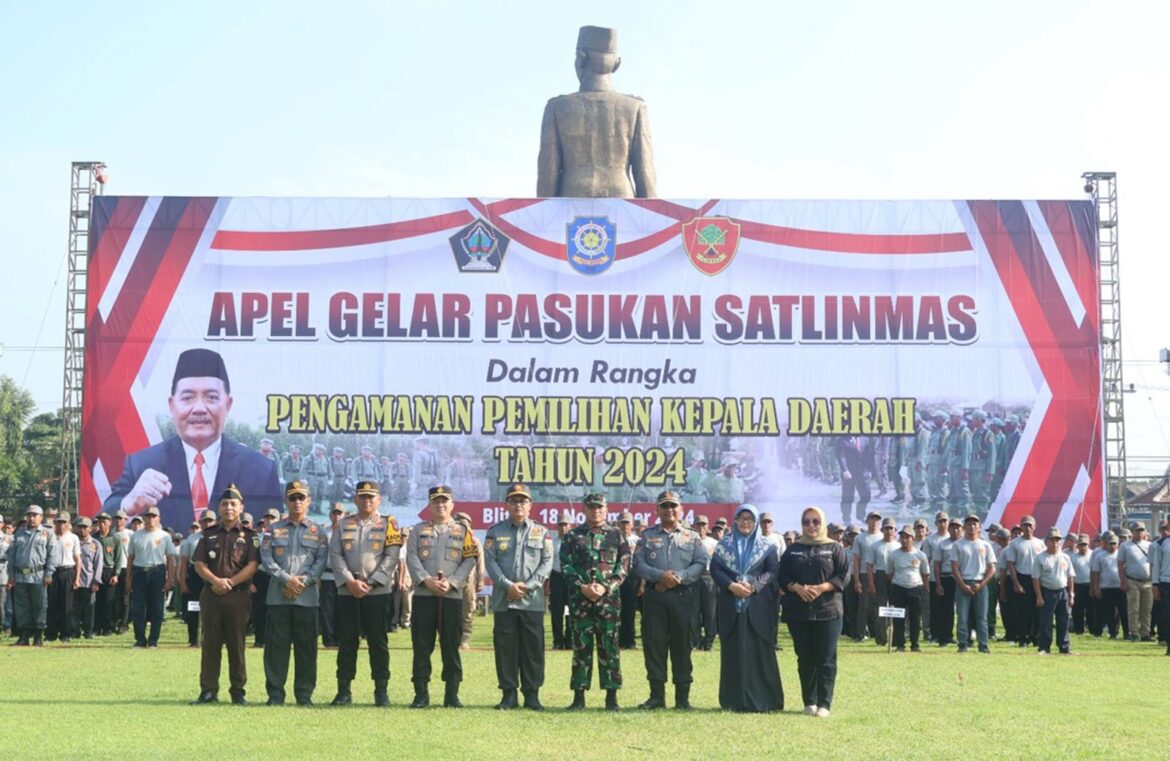 Sinergitas Persiapan Pilkada 2024, Forkopimda Dan Forkopimcam Kab, Blitar Ikuti Apel Gelar Linmas Di Pemkab Blitar