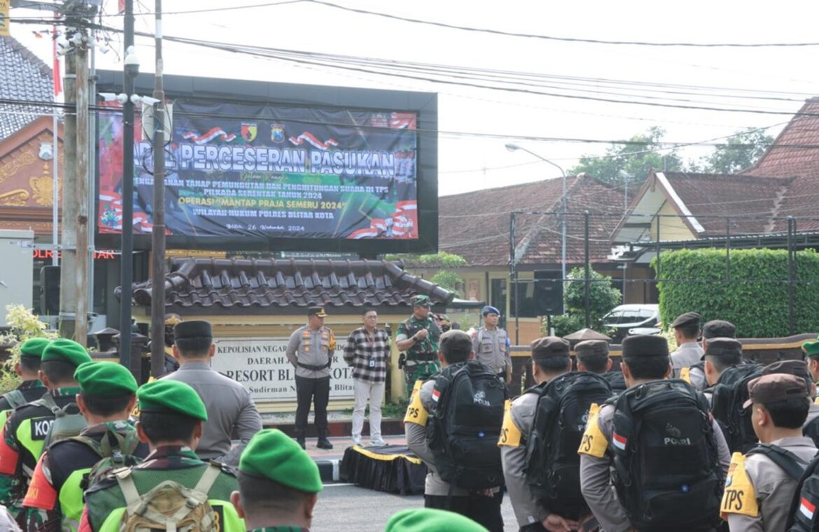 Apel Pergeseran Pasukan Pengamanan Untuk Kawal Pilkada Kota Blitar